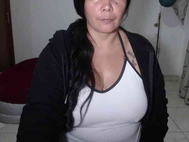 vivian-milf-paint webcam