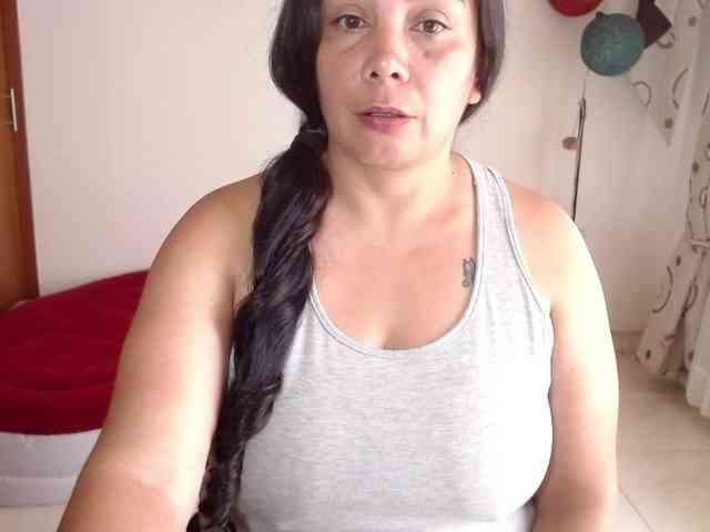 vivian-milf-paint webcam