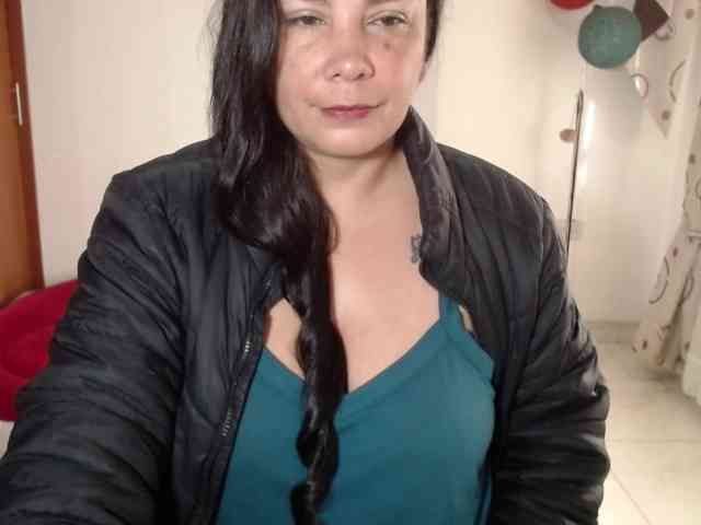 vivian-milf-paint webcam