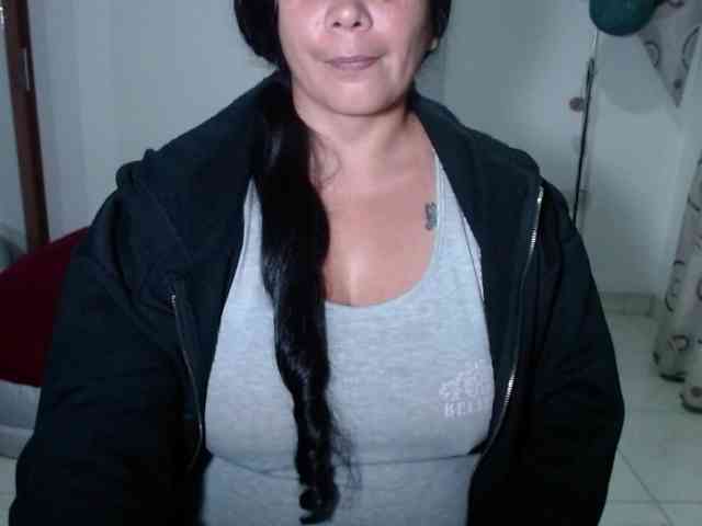 vivian-milf-paint webcam