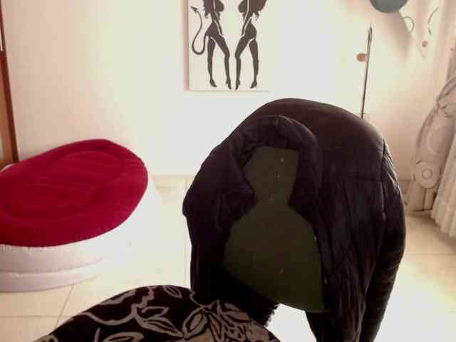 vivian-milf-paint webcam