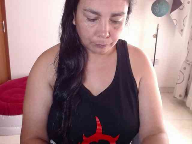 vivian-milf-paint webcam