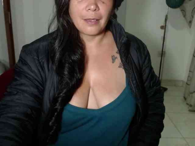 vivian-milf-paint webcam