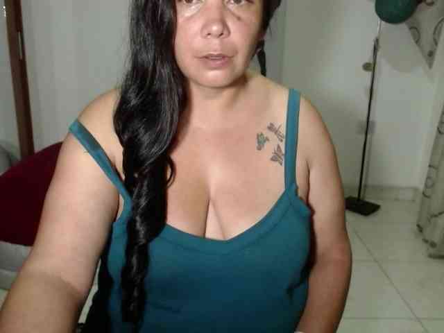 vivian-milf-paint webcam