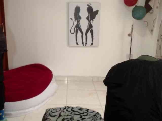 vivian-milf-paint webcam