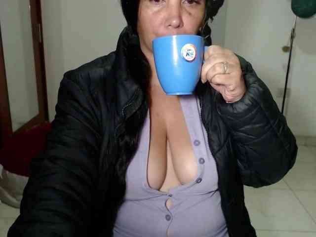 vivian-milf-paint webcam