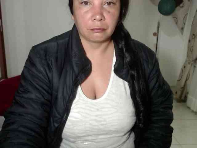 vivian-milf-paint webcam