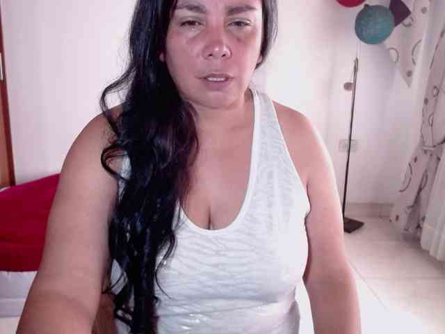 vivian-milf-paint webcam