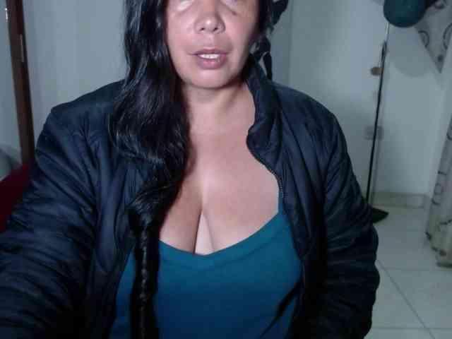 vivian-milf-paint webcam