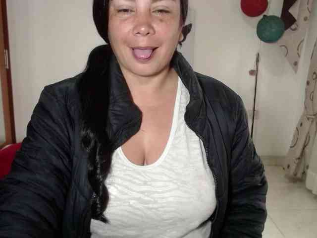 vivian-milf-paint webcam