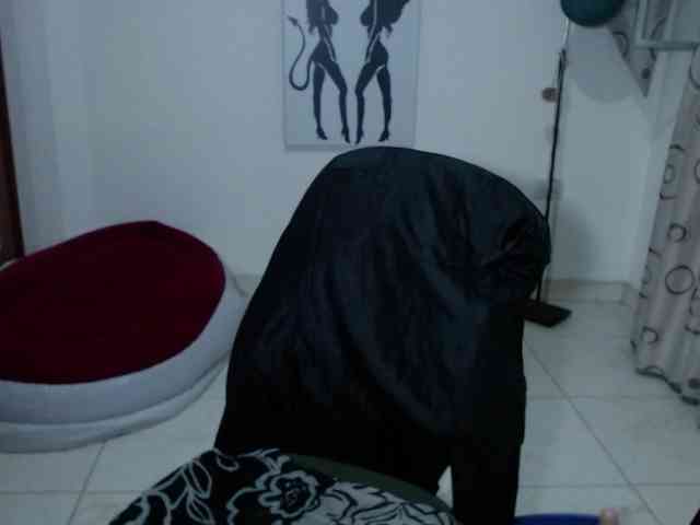 vivian-milf-paint webcam