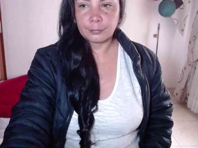 vivian-milf-paint webcam