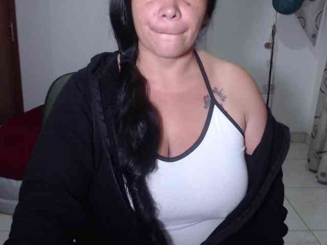 vivian-milf-paint webcam