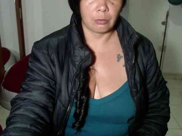 vivian-milf-paint webcam