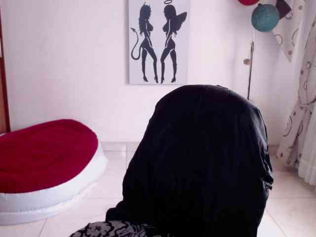 vivian-milf-paint webcam