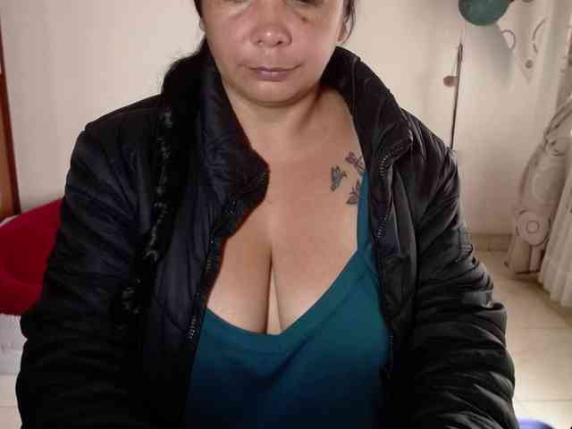 vivian-milf-paint webcam