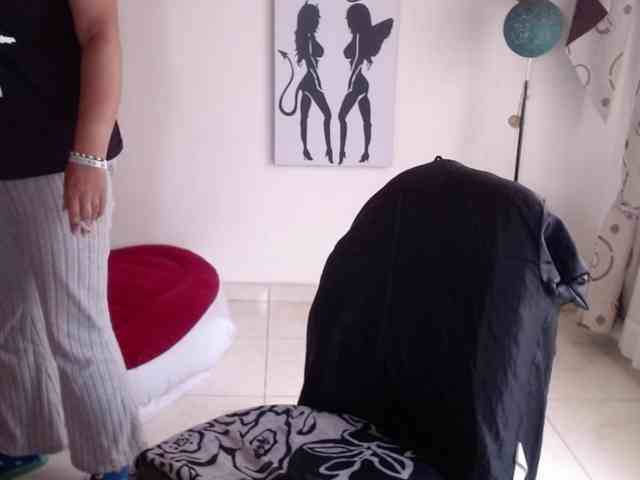 vivian-milf-paint webcam