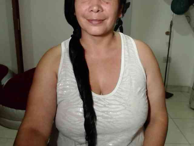 vivian-milf-paint webcam