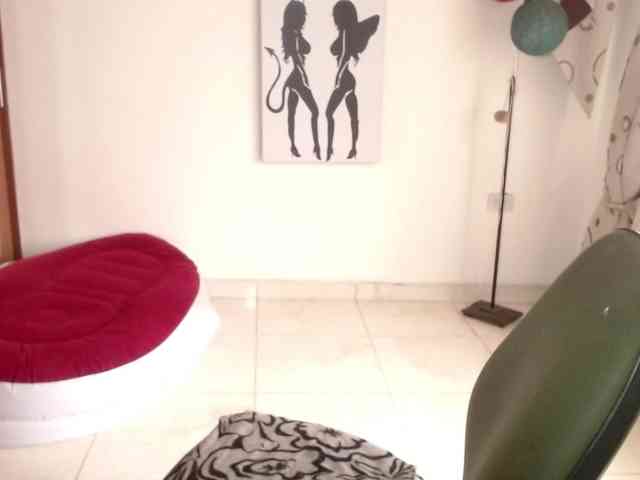 vivian-milf-paint webcam