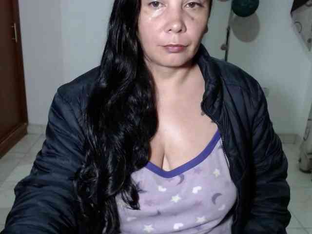 vivian-milf-paint webcam