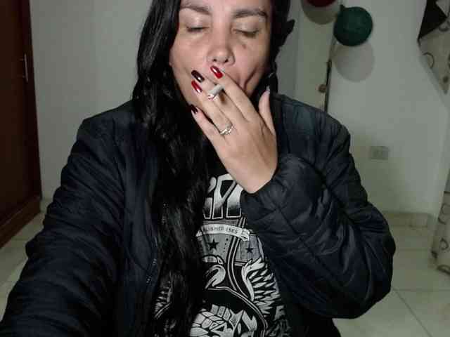 vivian-milf-paint webcam