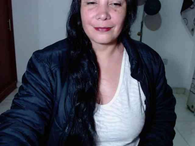 vivian-milf-paint webcam