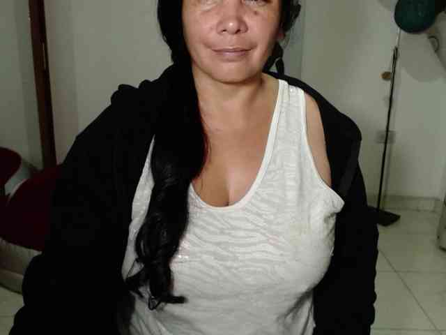 vivian-milf-paint webcam