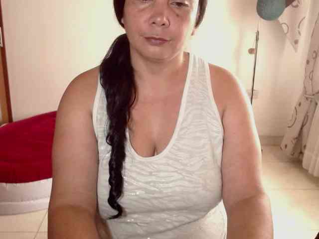 vivian-milf-paint webcam