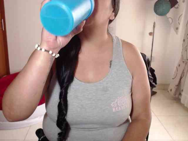 vivian-milf-paint webcam