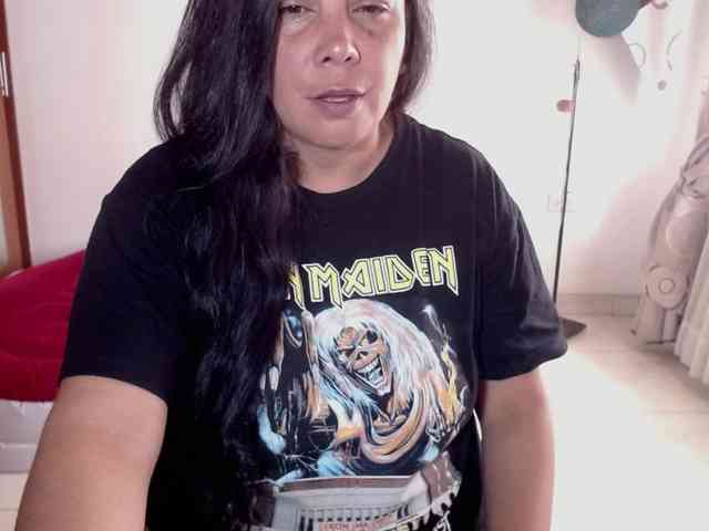 vivian-milf-paint webcam