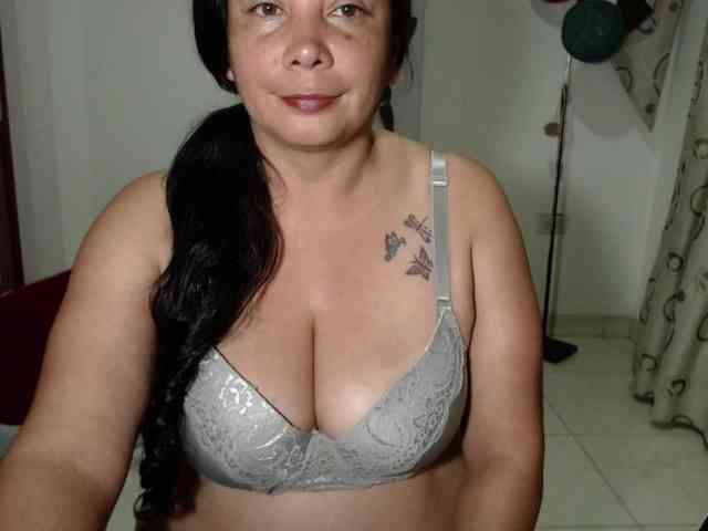 vivian-milf-paint webcam