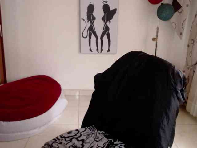 vivian-milf-paint webcam