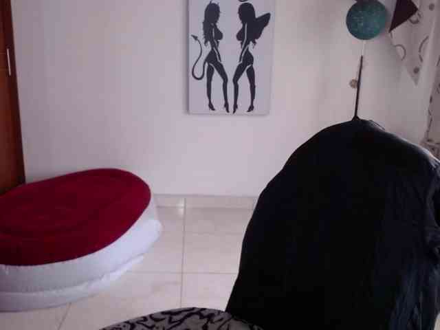 vivian-milf-paint webcam