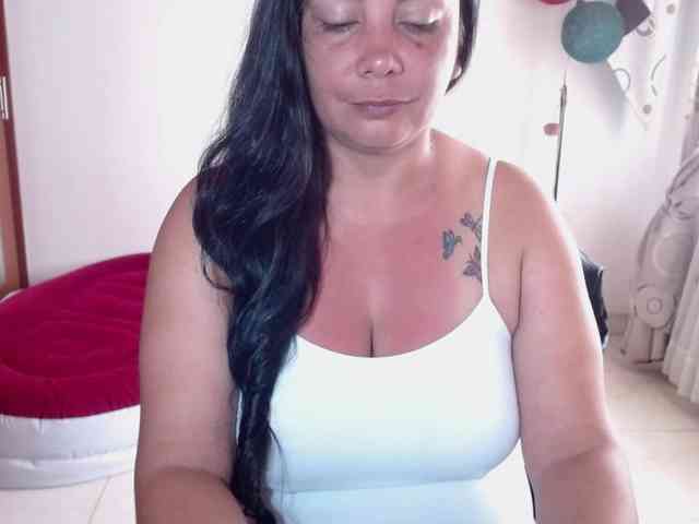 vivian-milf-paint webcam