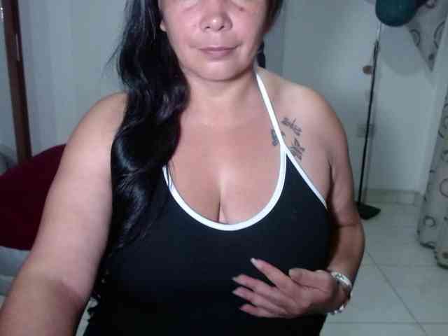 vivian-milf-paint webcam