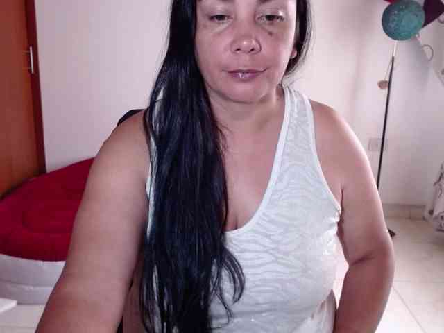 vivian-milf-paint webcam