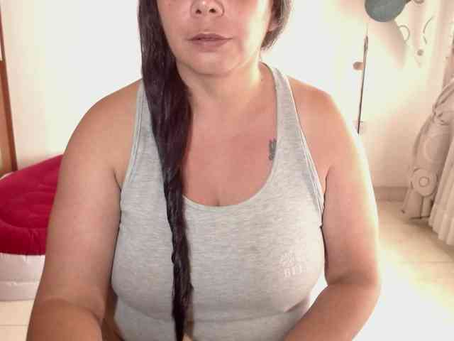 vivian-milf-paint webcam