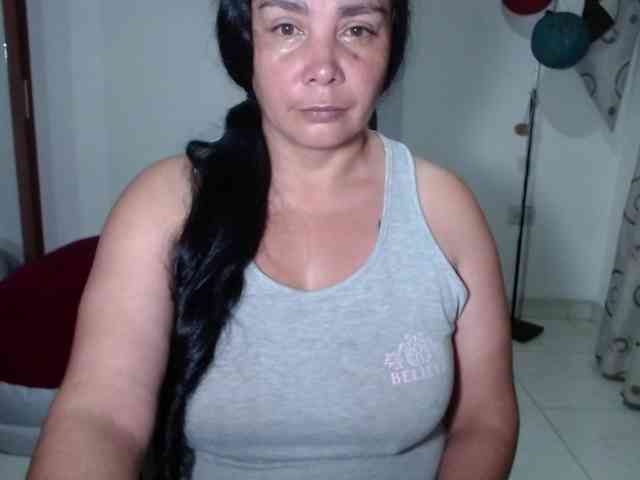 vivian-milf-paint webcam