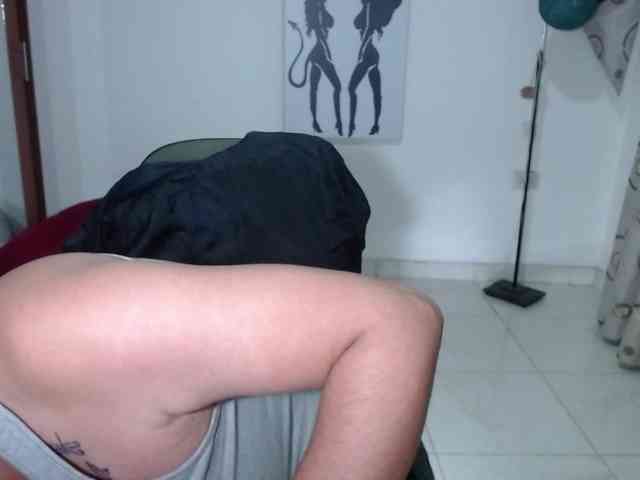 vivian-milf-paint webcam