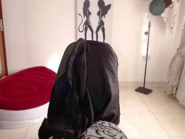 vivian-milf-paint webcam