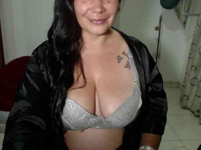 vivian-milf-paint webcam