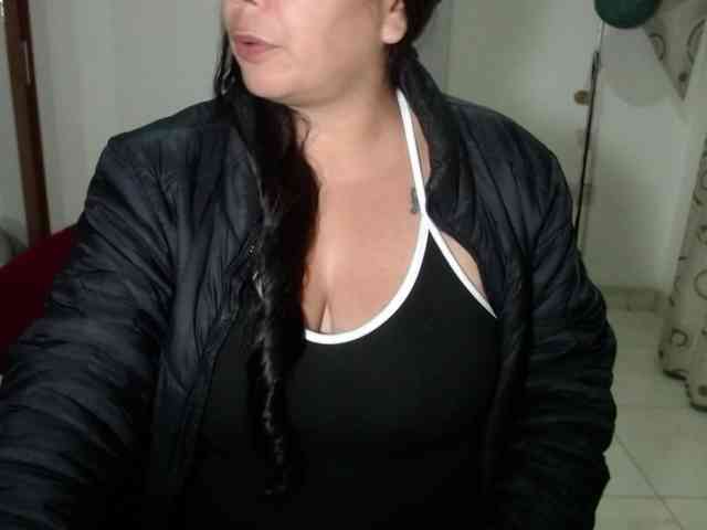 vivian-milf-paint webcam