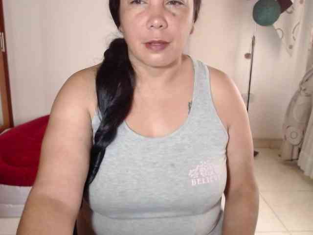 vivian-milf-paint webcam