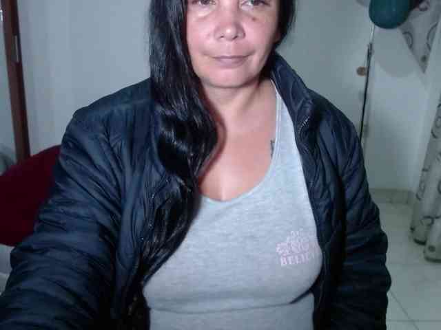 vivian-milf-paint webcam