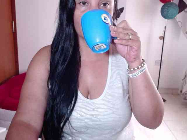 vivian-milf-paint webcam