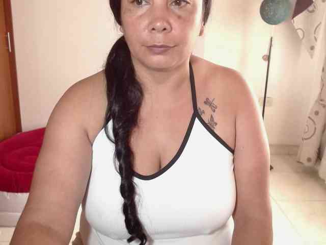 vivian-milf-paint webcam