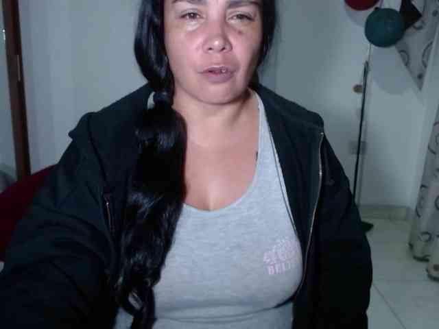 vivian-milf-paint webcam