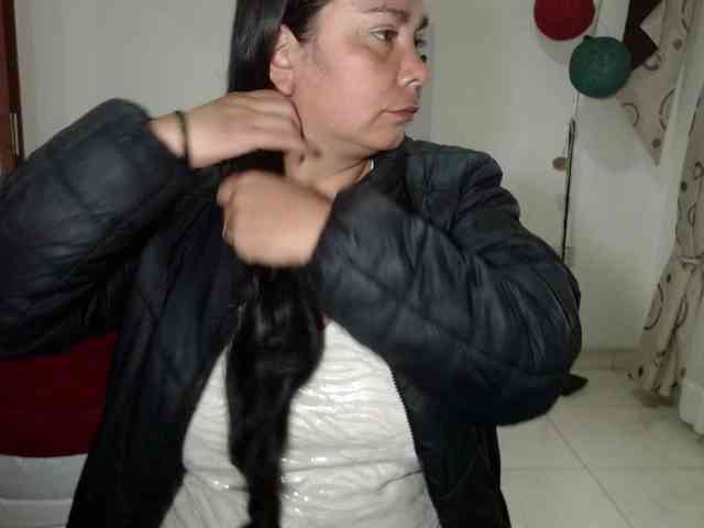 vivian-milf-paint webcam