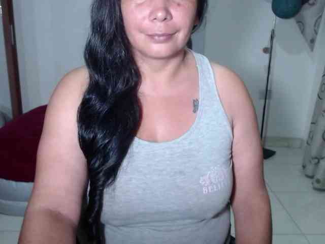 vivian-milf-paint webcam