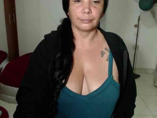 vivian-milf-paint webcam